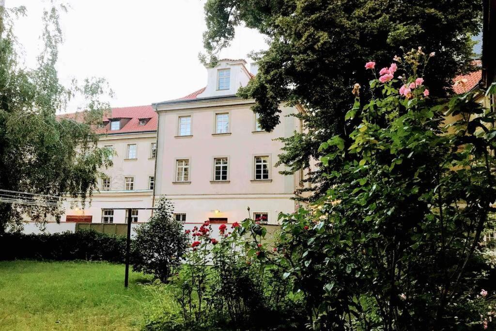 Rose Apartments / Romantic & Cozy / City Center Prag Eksteriør billede